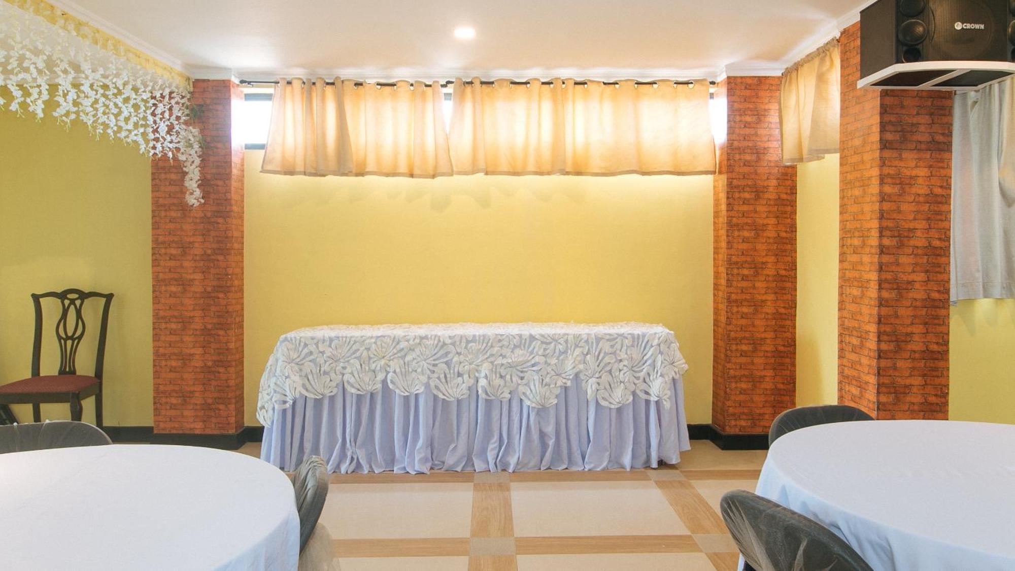 Reddoorz Plus At Mm Hotel Las Pinas Former Reddoorz Plus Near Bamboo Organ Eksteriør billede