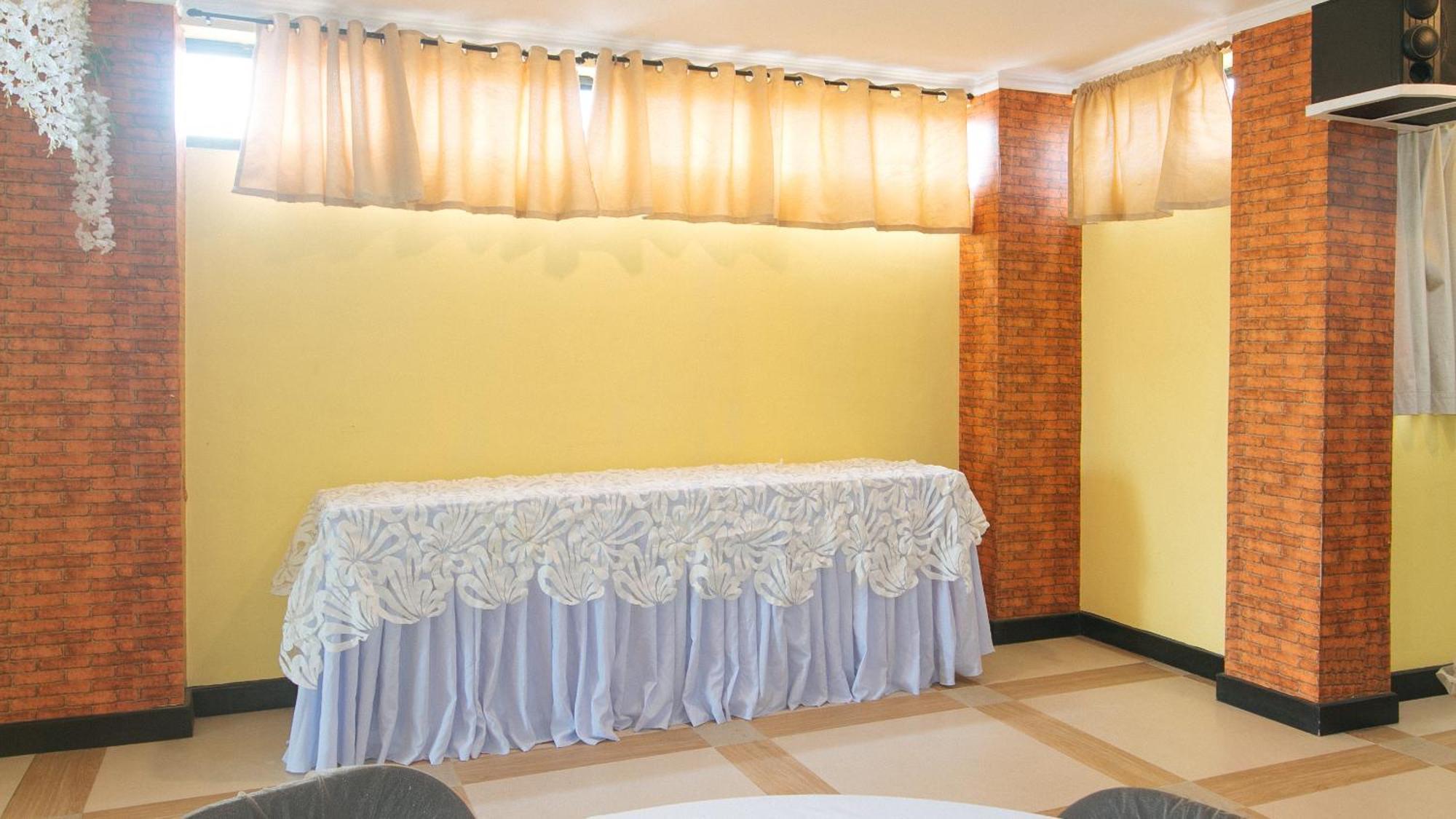 Reddoorz Plus At Mm Hotel Las Pinas Former Reddoorz Plus Near Bamboo Organ Eksteriør billede