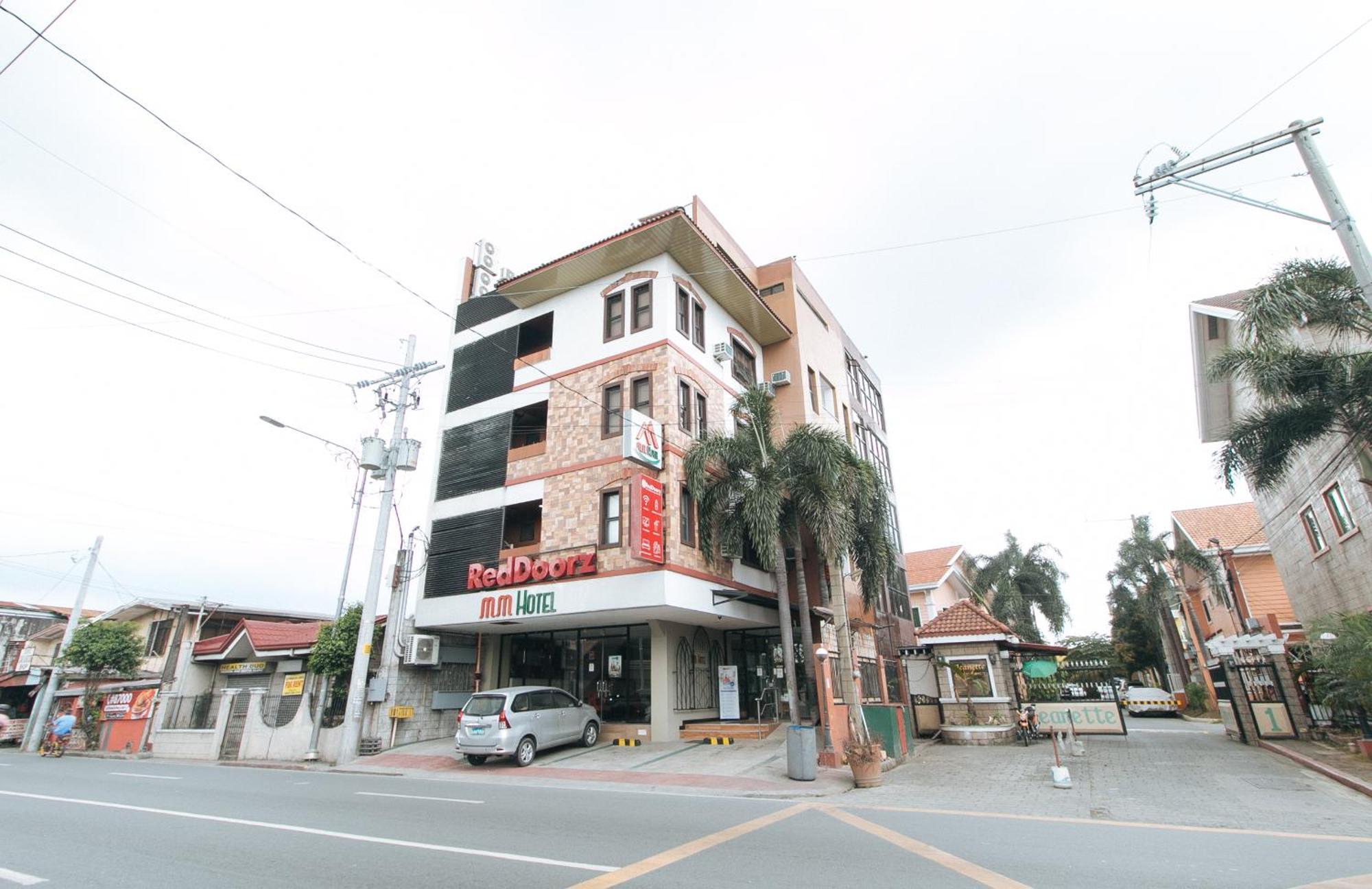 Reddoorz Plus At Mm Hotel Las Pinas Former Reddoorz Plus Near Bamboo Organ Eksteriør billede